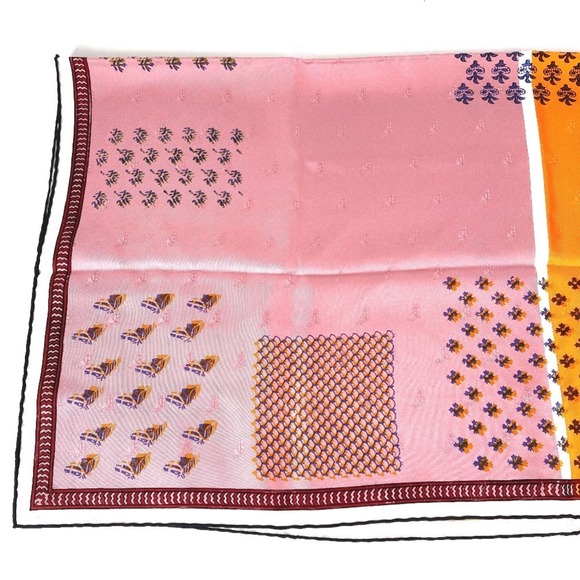 HERMES Pink Silk Scarf - Picture 5 of 12